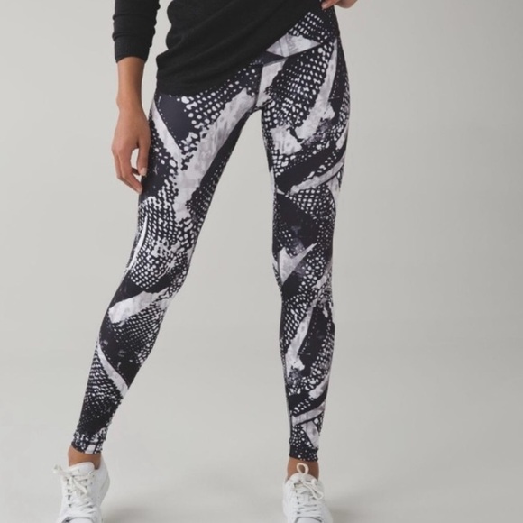 Lululemon Wunder Under Pant III Full-On Luon Static Mist White Black Leggings 6 - Picture 1 of 5